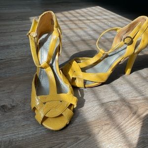 Cute vintage pumps